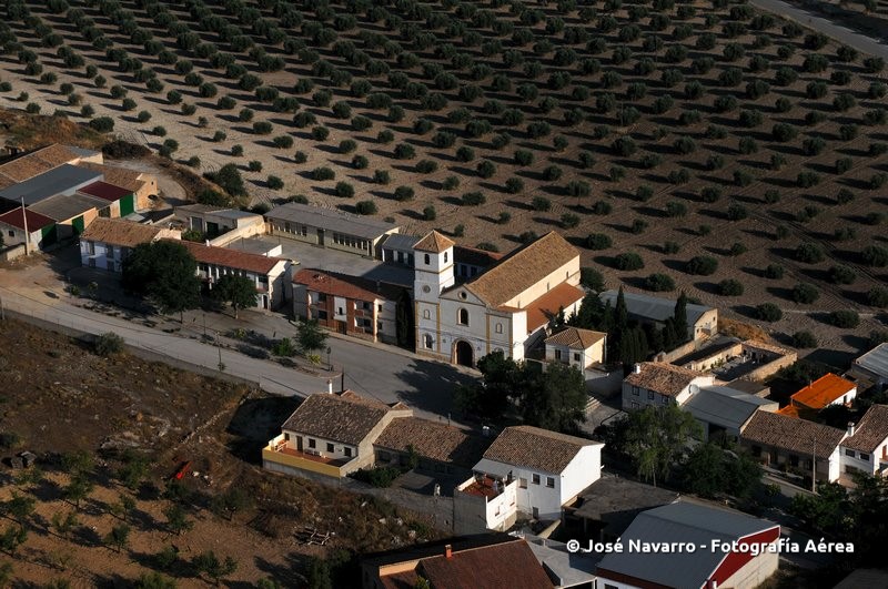 foto aérea de la iglesia de campo cámara en granada
