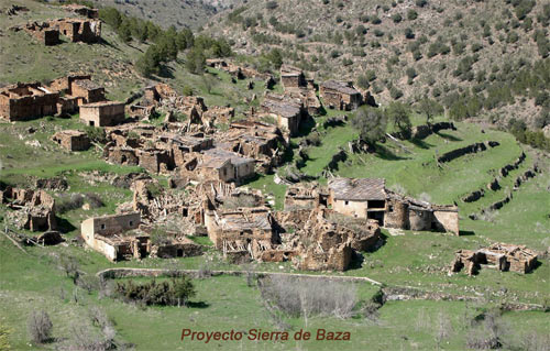 foto de la aldea del tesorero en la sierra de baza