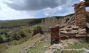 Foto de Panorámica del paraje donde se localiza Don Martín, captado desde las ruinas de la aldea